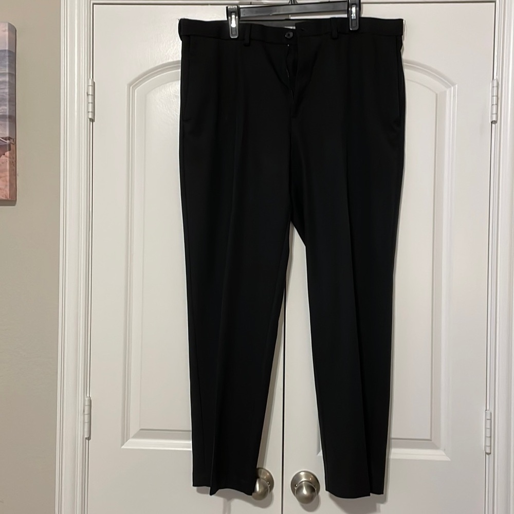 Men’s Haggar Black Dress Pants